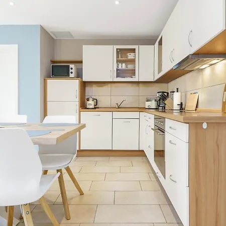 Apartment Lotsendeck Fehmarn Mit Terrasse & Garten, Barrierearm Burg auf Fehmarn